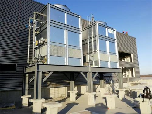 工业应用玻璃钢冷却塔的重要性,工业型玻璃钢爬梯