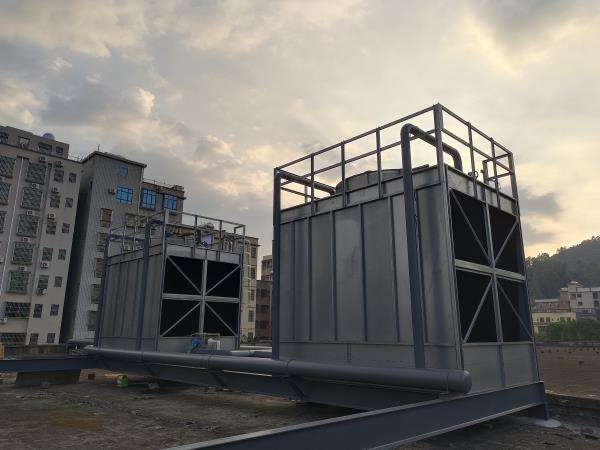 闭式冷却塔的建设推动环保产业发展。(闭式冷却塔改